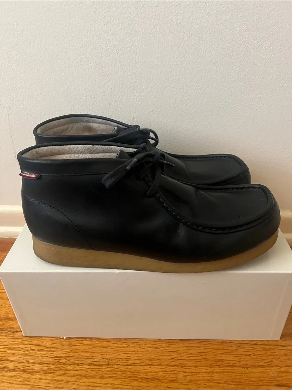 Clarks wallabee boot